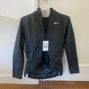 Nike running jacket hood black xs 933466-010 NWT